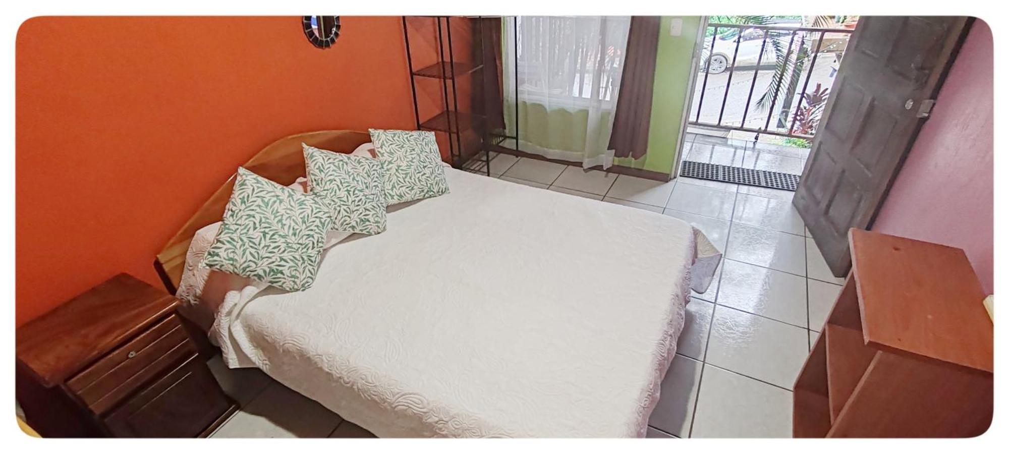 Hotel & Hostel Sloth Backpackers Monteverde Exterior foto